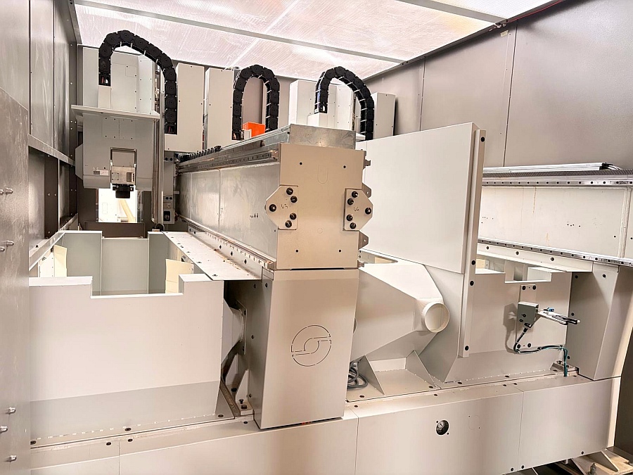 Woodpecker Performance 3 by Saomad for French client Breheret - 3