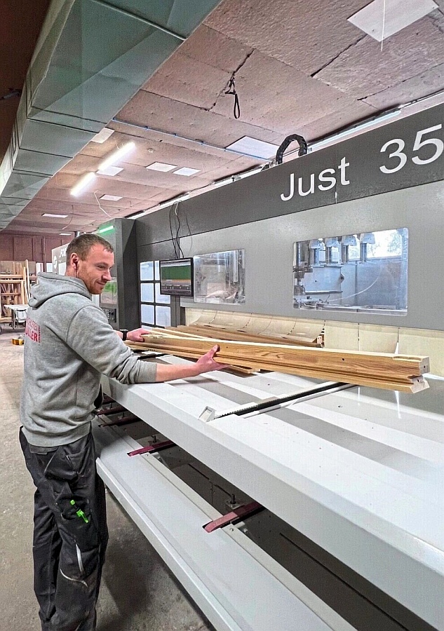 Mueller carpentry with Just 3500 by Saomad - 1