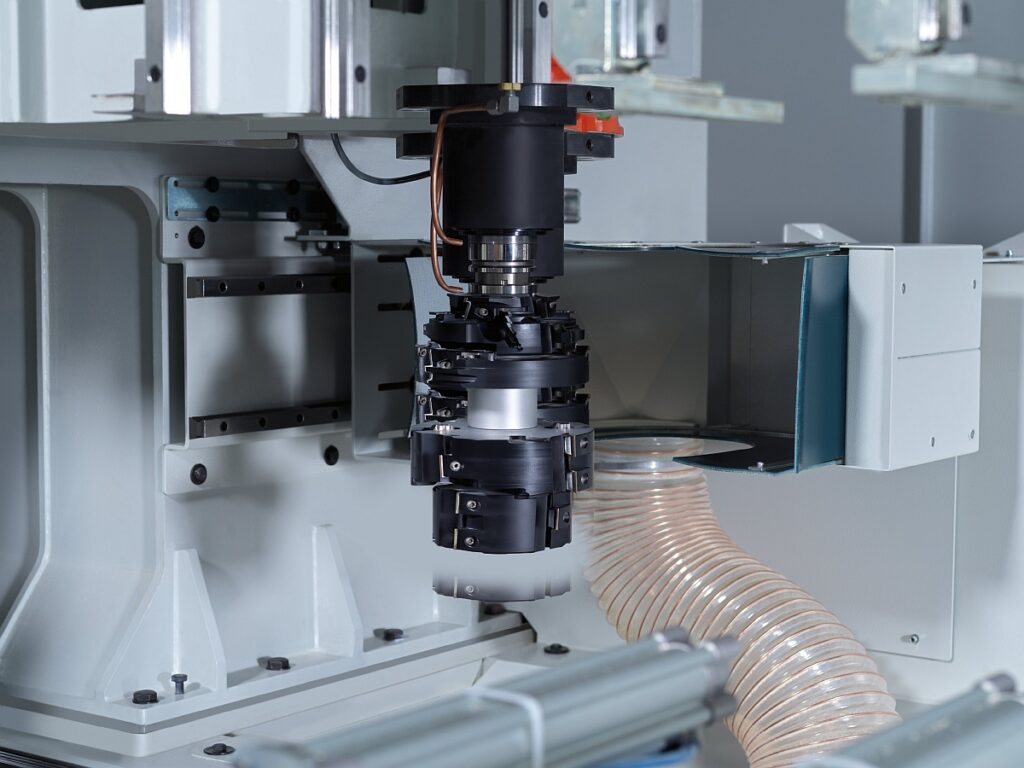 Maintenance des centres d'usinage CNC Saomad - 1